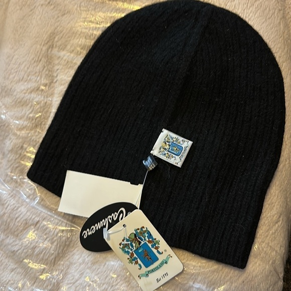 PORTOLANO 100% Cashmere Ribbed Beanie Black Unisex NWT - Picture 11 of 13